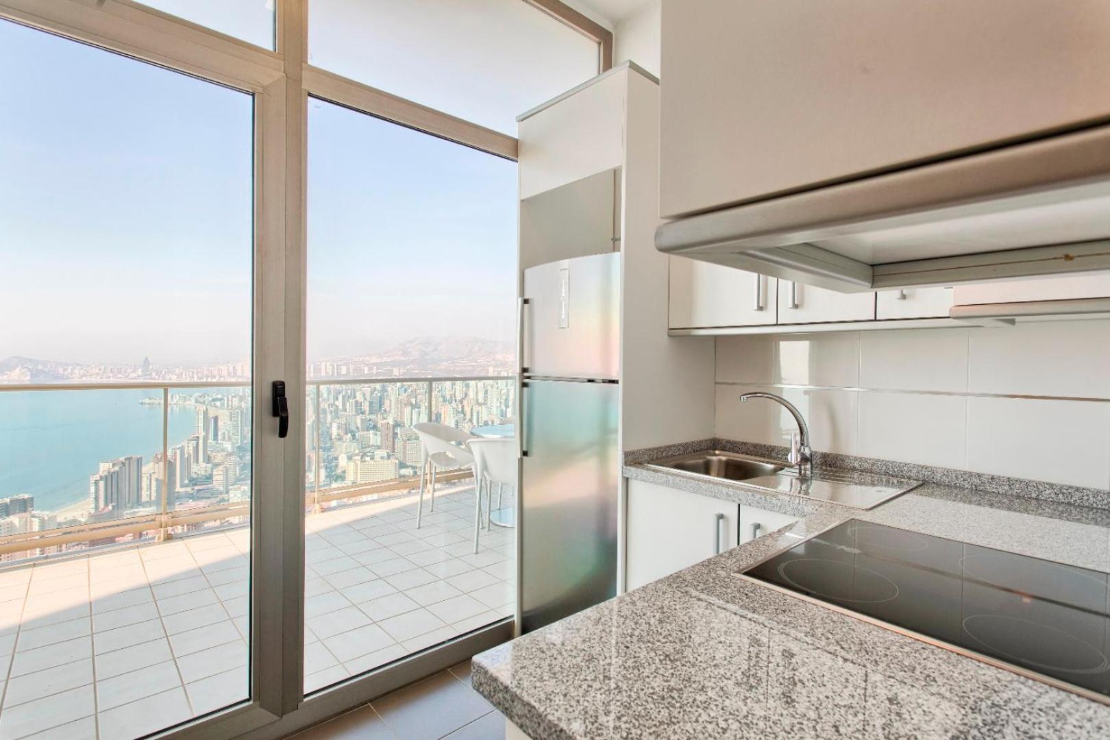 Luxury Apartment On The 40Th Floor With Amazing Views Benidorm Buitenkant foto