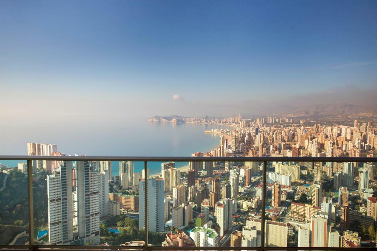 Luxury Apartment On The 40Th Floor With Amazing Views Benidorm Buitenkant foto