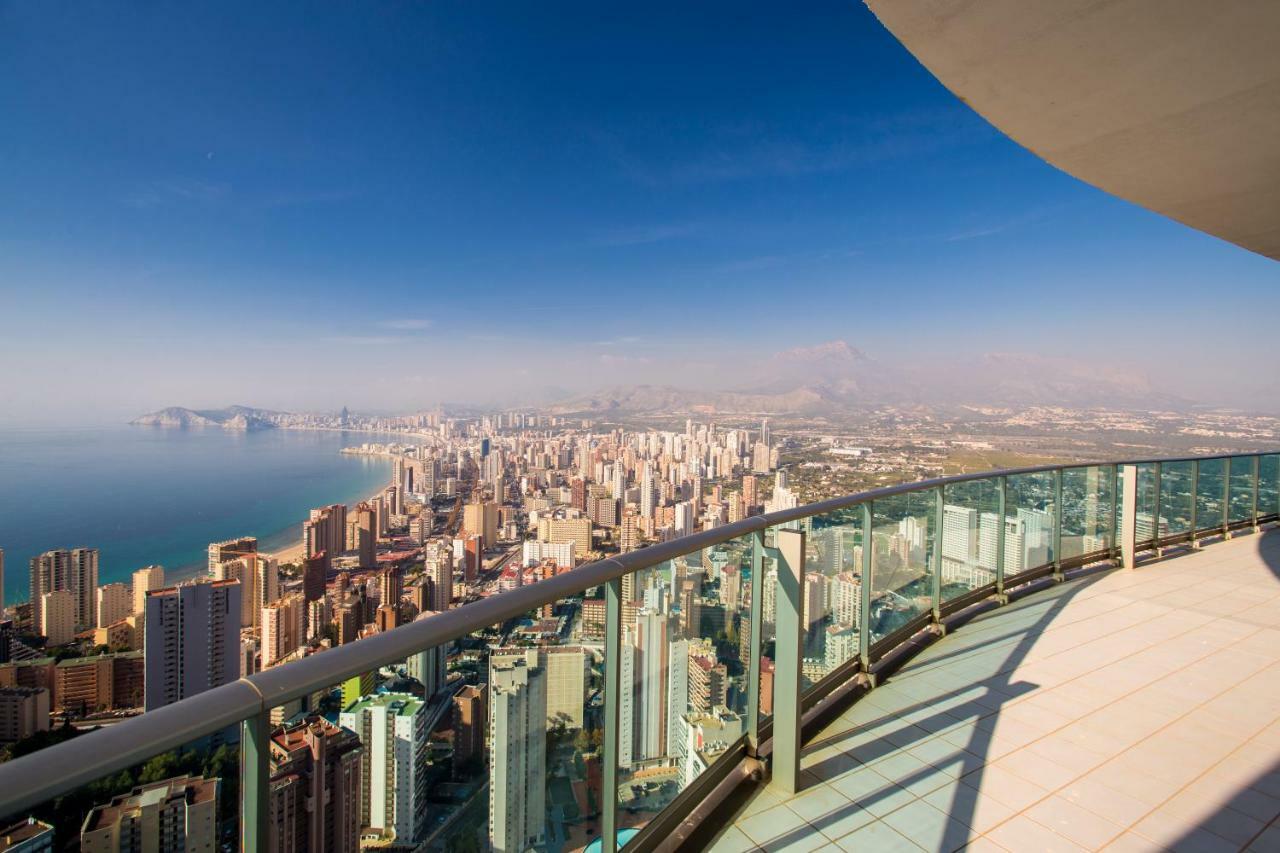 Luxury Apartment On The 40Th Floor With Amazing Views Benidorm Buitenkant foto